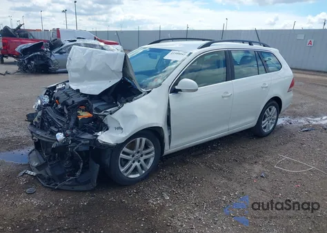 2014 Volkswagen Jetta Sportwagen 2.0L Tdi z USA, uszkodzony, nr VIN 3VWPL7AJXEM602315